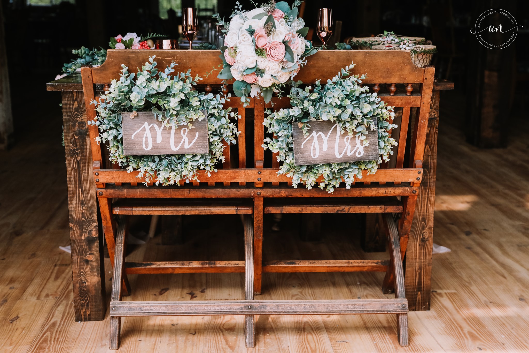 Rustic barn decor | Meadow Ridge Farm